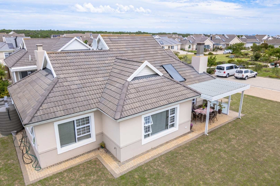 2 Bedroom Property for Sale in Heiderand Western Cape